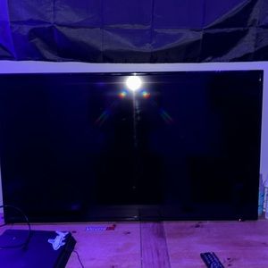 Insignia 55in 4k tv with remote